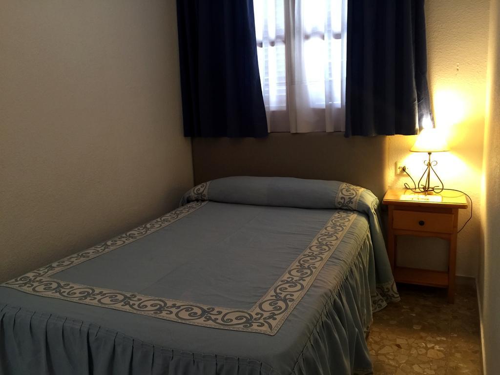 Hostal Juan De Austria II Aguadulce  Szoba fotó
